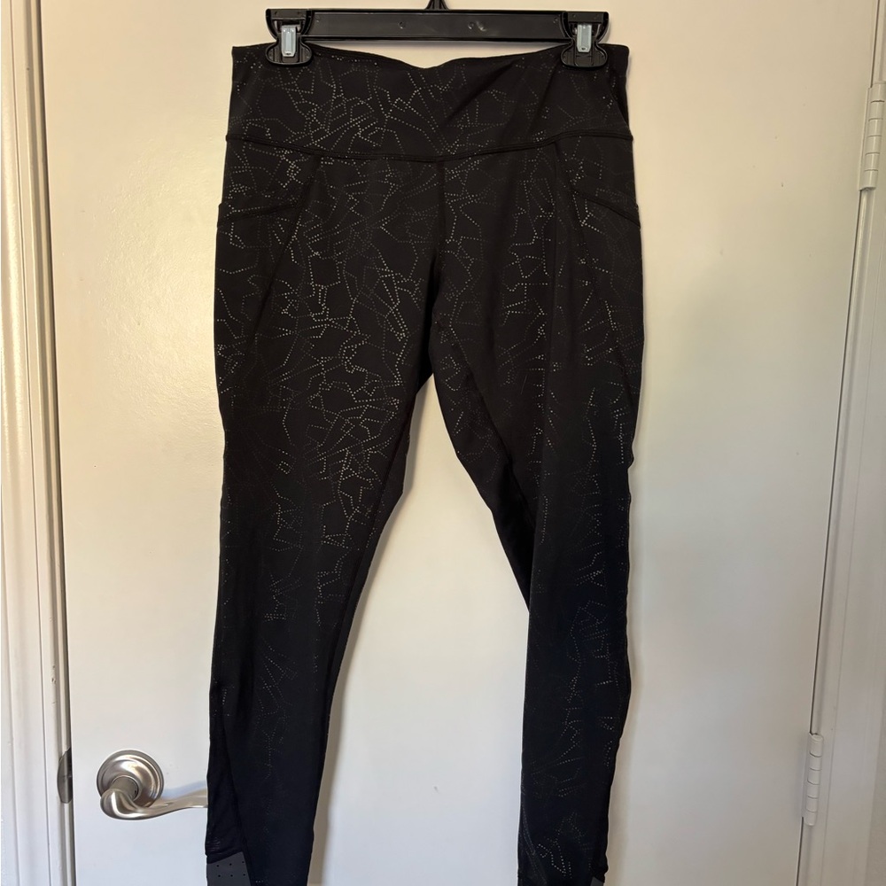Zella Black Patterned Leggings with Fashion Cutouts - Picture 3 of 7